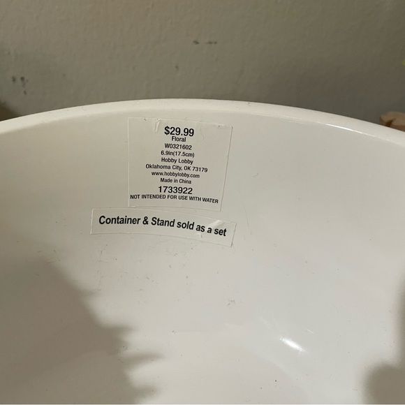 Hobby Lobby bowl and stand set (6 pieces) - Picture 3 of 6